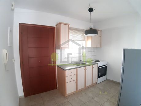 Studio / γκαρσονιέρα 32τ.μ. για ενοικίαση-Πάτρα » Αγία τριάδα
