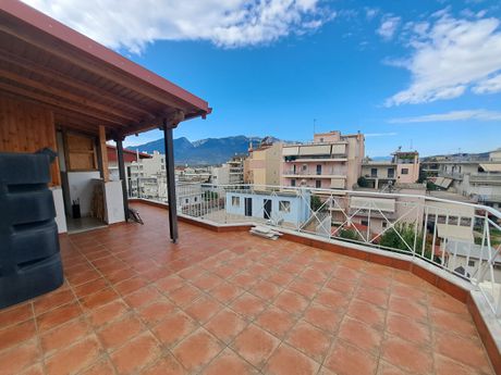 Apartment complex 310sqm for sale-Lamia » Center