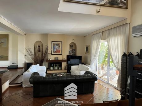 Maisonette 208sqm for sale-Argyroupoli » Center