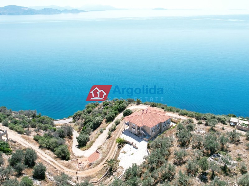 Συγκρότημα διαμερισμάτων 340 τ.μ. πρός πώληση, Αργολίδα, Λέρνα