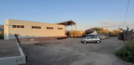 Industrial space 550sqm for rent-Iera Poli Messologiou