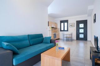 Ξενοδοχείο 400 τ.μ. για πώληση, Ν. Καβάλας, Θάσος-thumb-5