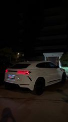 Lamborghini Urus 2022-thumb-1