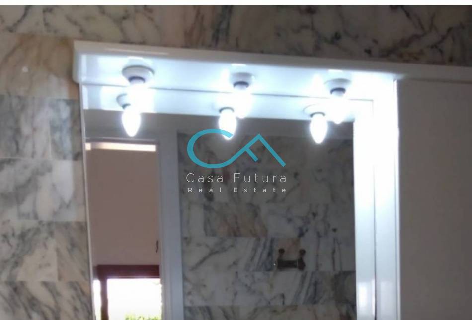 Κτίριο 250 τ.μ. προς πώληση, Ερμούπολη