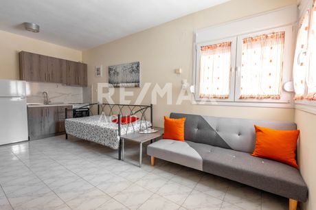 Studio 28sqm for rent-Volos » Analipsi