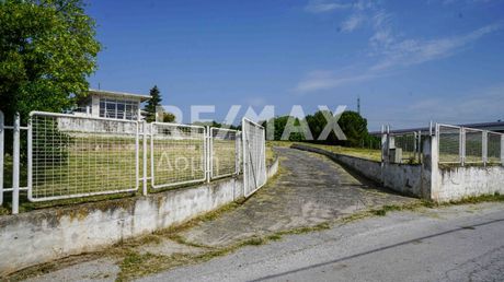 Business bulding 285sqm for sale-Aisonia » Sesklo