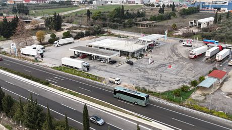 Business bulding 520sqm for rent-Stilida » Agia Marina