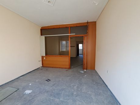 Office 40sqm for sale-Lamia » Center