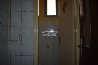 Κατάστημα 80 τ.μ. προς ενοικίαση, Κέντρο Ιωαννίνων-thumb-13