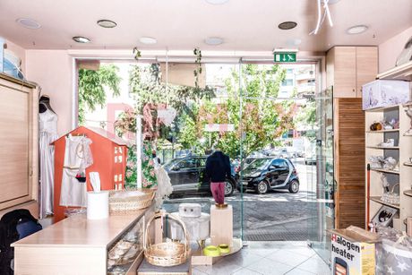 Store 55sqm for rent-Ampelokipoi - Pentagon