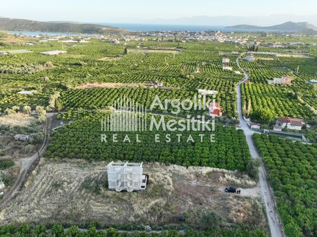 Συγκρότημα διαμερισμάτων 175τ.μ. για πώληση-Ασίνη » Δρέπανο