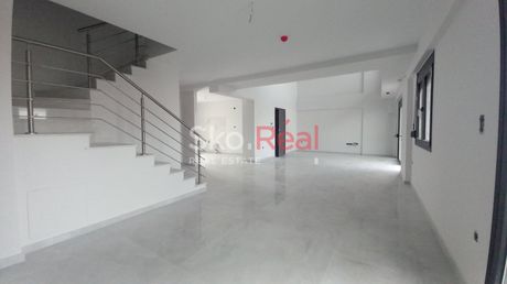 Maisonette 235sqm for sale-Kalamaria » Center