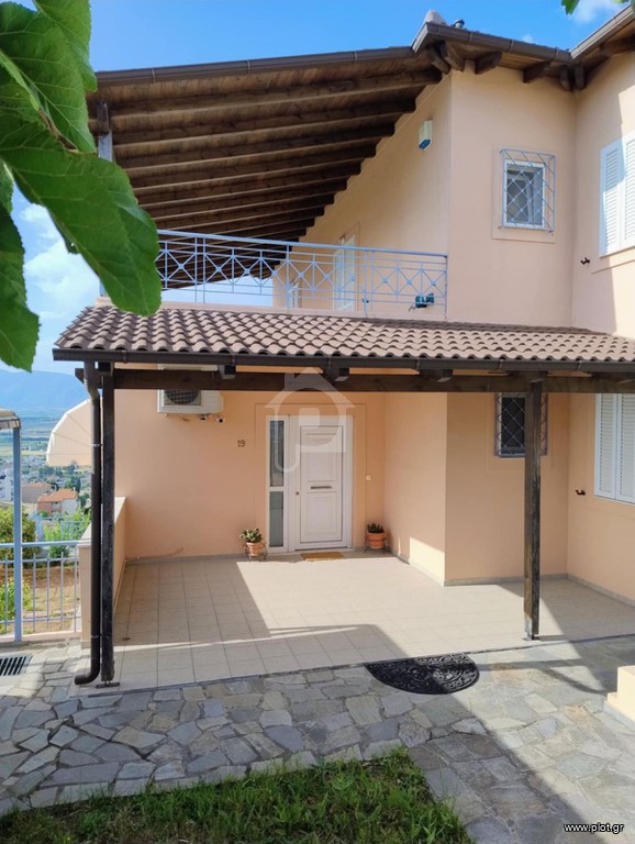 Μεζονέτα 330 τ.μ. πρός πώληση, Φθιώτιδας, Λαμία