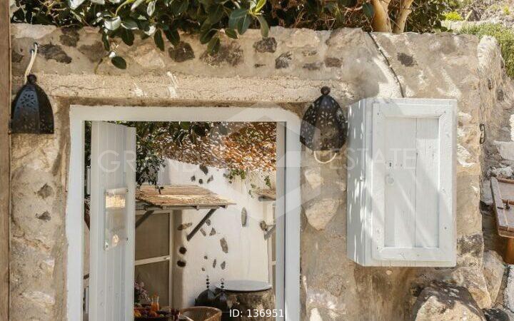 Βίλλα 160 τ.μ. πρός πώληση, Κυκλάδες, Σαντορίνη