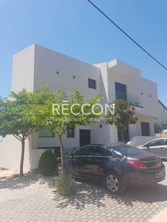 Κτίριο 392 τ.μ. πρός πώληση, Θεσπρωτία, Ηγουμενίτσα