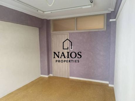Office 35sqm for rent-Kentro » Platia Kanigos