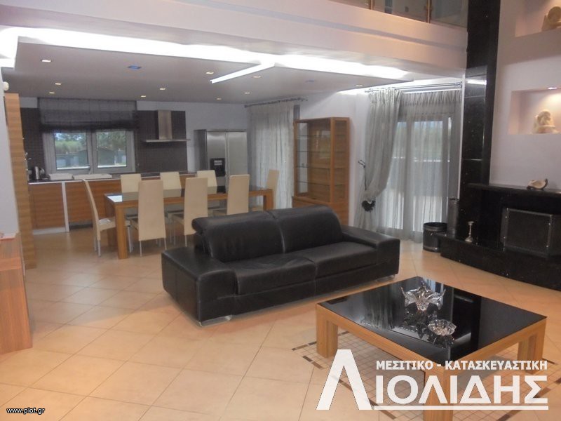 Μεζονέτα 300 τ.μ. πρός ενοικίαση, Θεσσαλονίκη - Περιφ/Κοί Δήμοι, Θέρμη