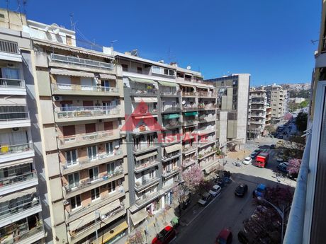 Apartment 27sqm for rent-Kamara