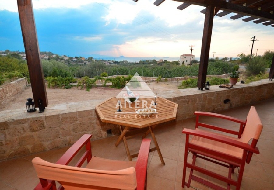 Detached home 395 sqm for rent, Argosaronikos Islands, Aegina