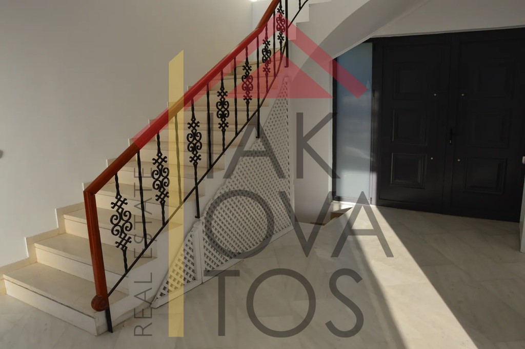 Μονοκατοικία 570 τ.μ. προς πώληση, Εκάλη