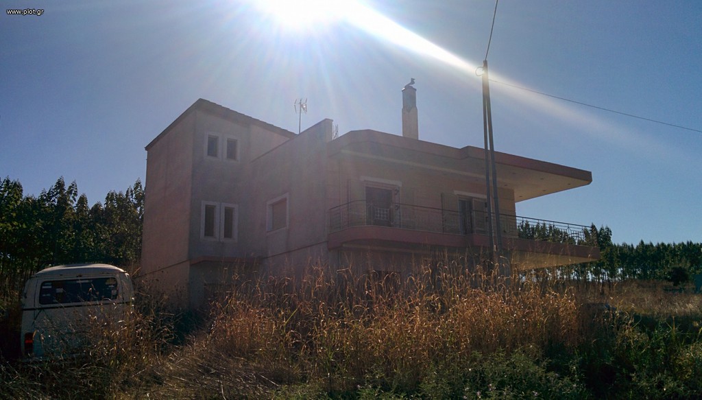 Κτίριο 384 τ.μ. πρός πώληση, Φθιώτιδας, Λαμία