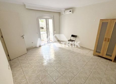 Studio 36sqm for rent-Kamara