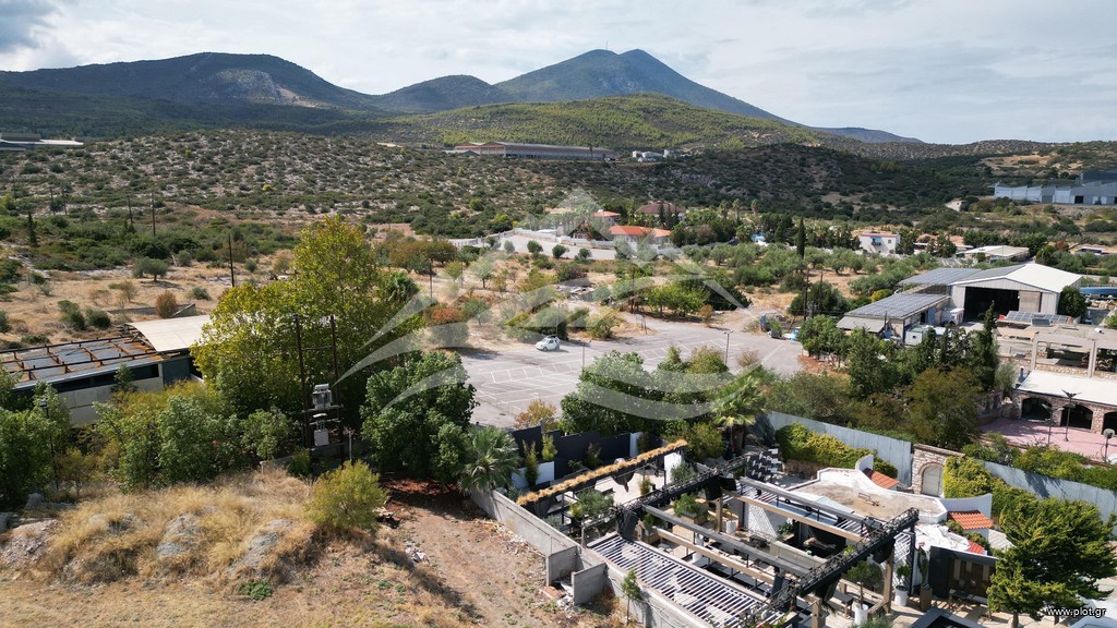 Κατάστημα 600 τ.μ. πρός πώληση, Εύβοια, Χαλκίδα