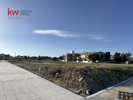 Land plot 855sqm for sale-