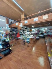 Store 135 sqm for rent