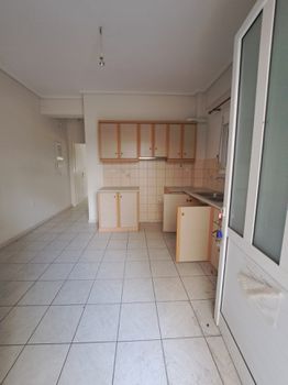 Studio 35sqm for sale-Lamia » Center