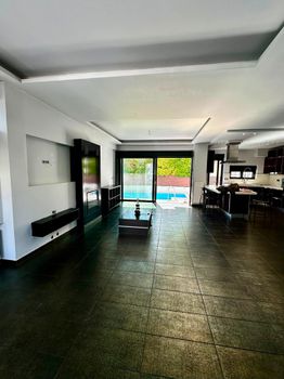 Detached home 270sqm for sale-Glyfada » Golf