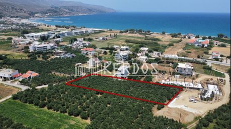 Οικόπεδο 2.400 τ.μ. για πώληση