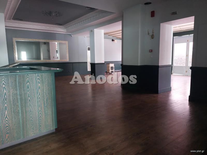 Κατάστημα 456 τ.μ. προς ενοικίαση, Τερψιθέα Γλυφάδας