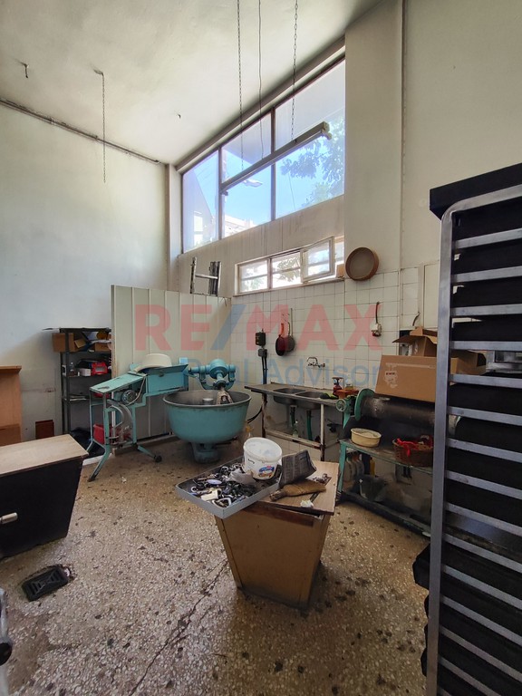 Κατάστημα 135 τ.μ. πρός πώληση, Αθήνα - Κέντρο, Άγιος Ελευθέριος - Προμπονά - Ριζούπολη