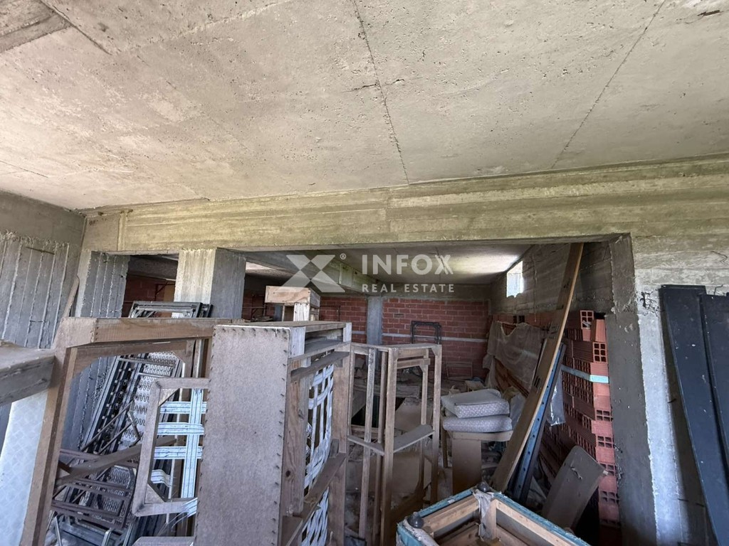 Βίλλα 3.700 τ.μ. πρός πώληση, Θεσσαλονίκη - Περιφ/Κοί Δήμοι, Χορτιάτης