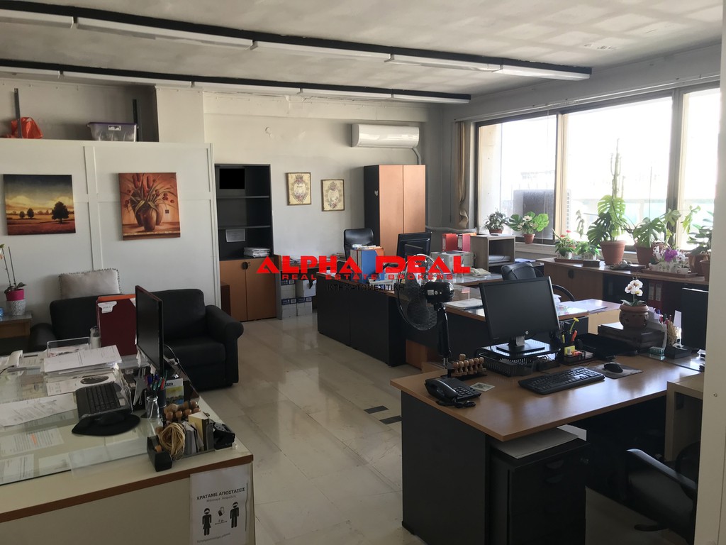 Επιχειρηματικό κτίριο 1.747 τ.μ. προς πώληση, Κέντρο Πειραιά