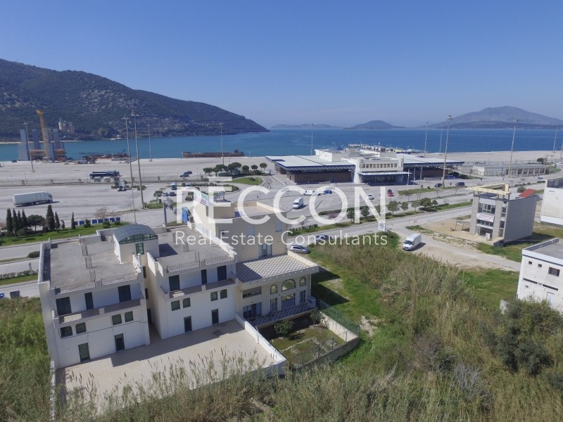 Κτίριο 620 τ.μ. προς πώληση, Λαδοχώρι