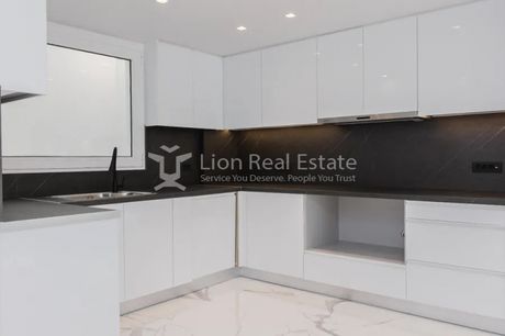 Maisonette 450sqm for rent-Vouliagmeni » Center