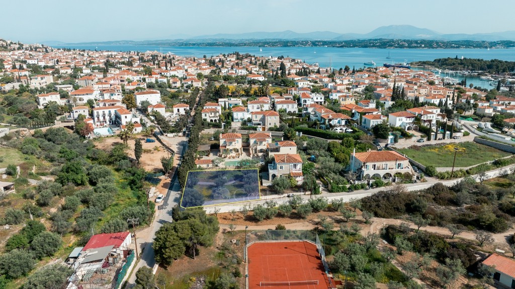 Οικόπεδο 800 τ.μ. προς πώληση, Κέντρο Σπετσών