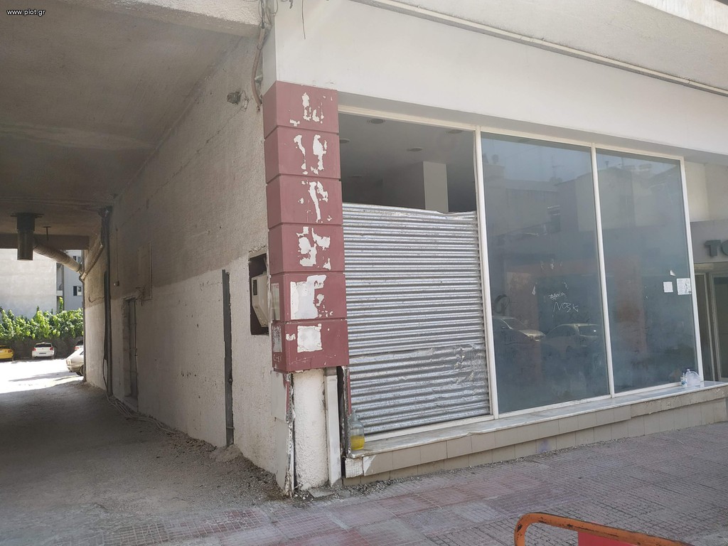 Κατάστημα 749 τ.μ. προς πώληση, Κέντρο Λαμίας