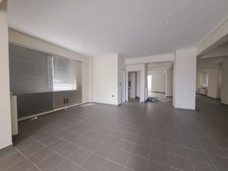 Office 240sqm for sale-Lamia » Center