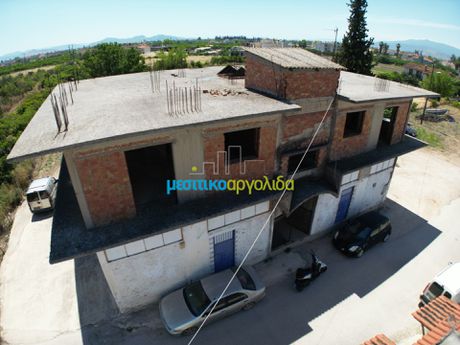 Apartment complex 367,4sqm for sale-Argos