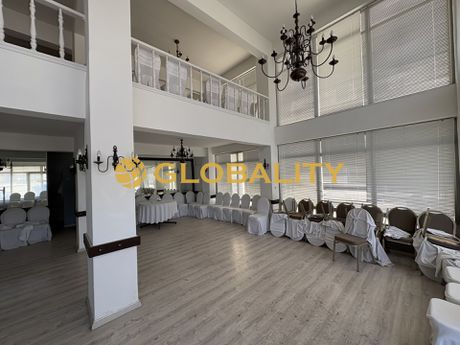 Store 179sqm for rent-Mets - Kalimarmaro