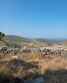 Land plot 30.000sqm for sale-Paros » Agios Charalampos