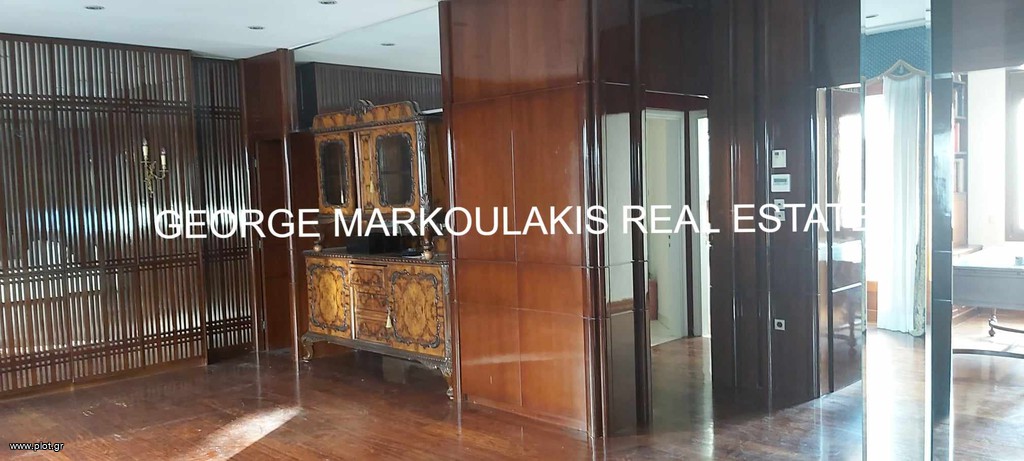 Επιχειρηματικό κτίριο 310 τ.μ. προς πώληση, Εξάρχεια