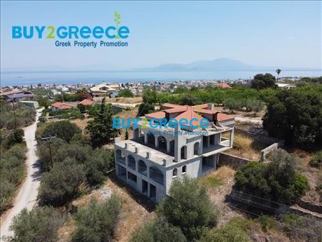 Κτίριο 600τ.μ. για πώληση-Σικυώνα