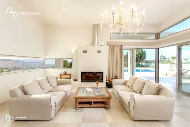 Villa 680 sqm for sale, Heraklion Prefecture, Heraclion Cretes