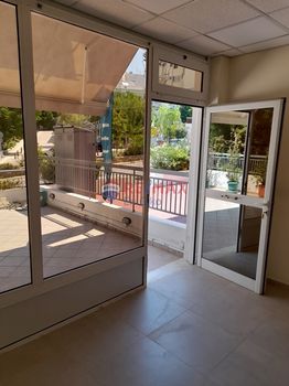 Store 13sqm for rent-Vironas