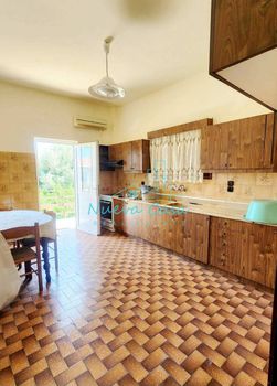 Apartment 140sqm for sale-Aigio » Kouloura