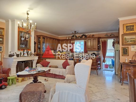 Maisonette 165 sqm for rent, Athens - South, Glyfada